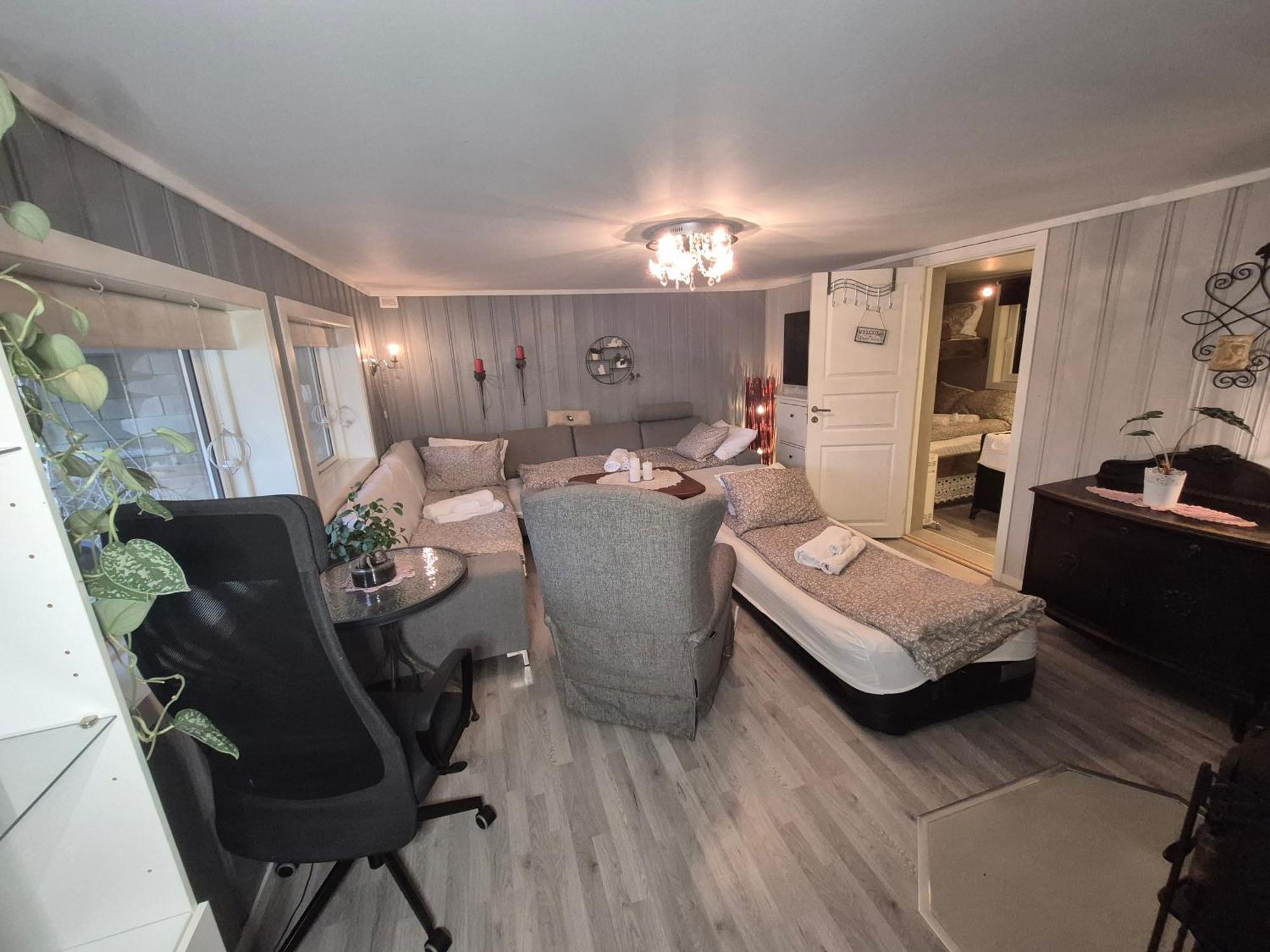 Mormors Basseng Apartment Kristiansand Exterior foto